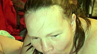 After an intenst oral sex, a mature woman swallows my semen