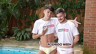 Bastidores Features Rodrigo Weeh in Backroom Oral Action with Teens