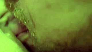 Blonde bombshell gets oral delivery