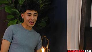 Hot! Jock Carter Woods Shows Young Stepbrother Gay Sex!