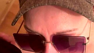 Home sex with a sweet and experienced young kitten