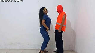 porno de enfermeras, this hot nurse at the hospital loves sucking staff cocks