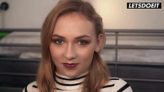 Jenny Wild gets drilled in a foreign hotel room during her trip.