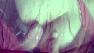 This stunning Venezuelan Latina with beautiful tits and a tight body stars in an amateur clip.