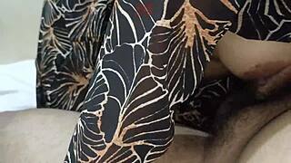 Indian desi bhabhi gives a blowjob leading to cumshot in the video.