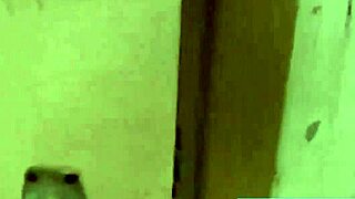 Blowjob in the toilet close up
